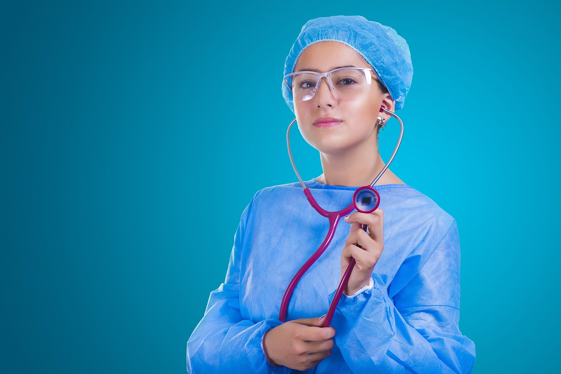 What is a Physician Assistant job, benefit to your young career, and how to become one